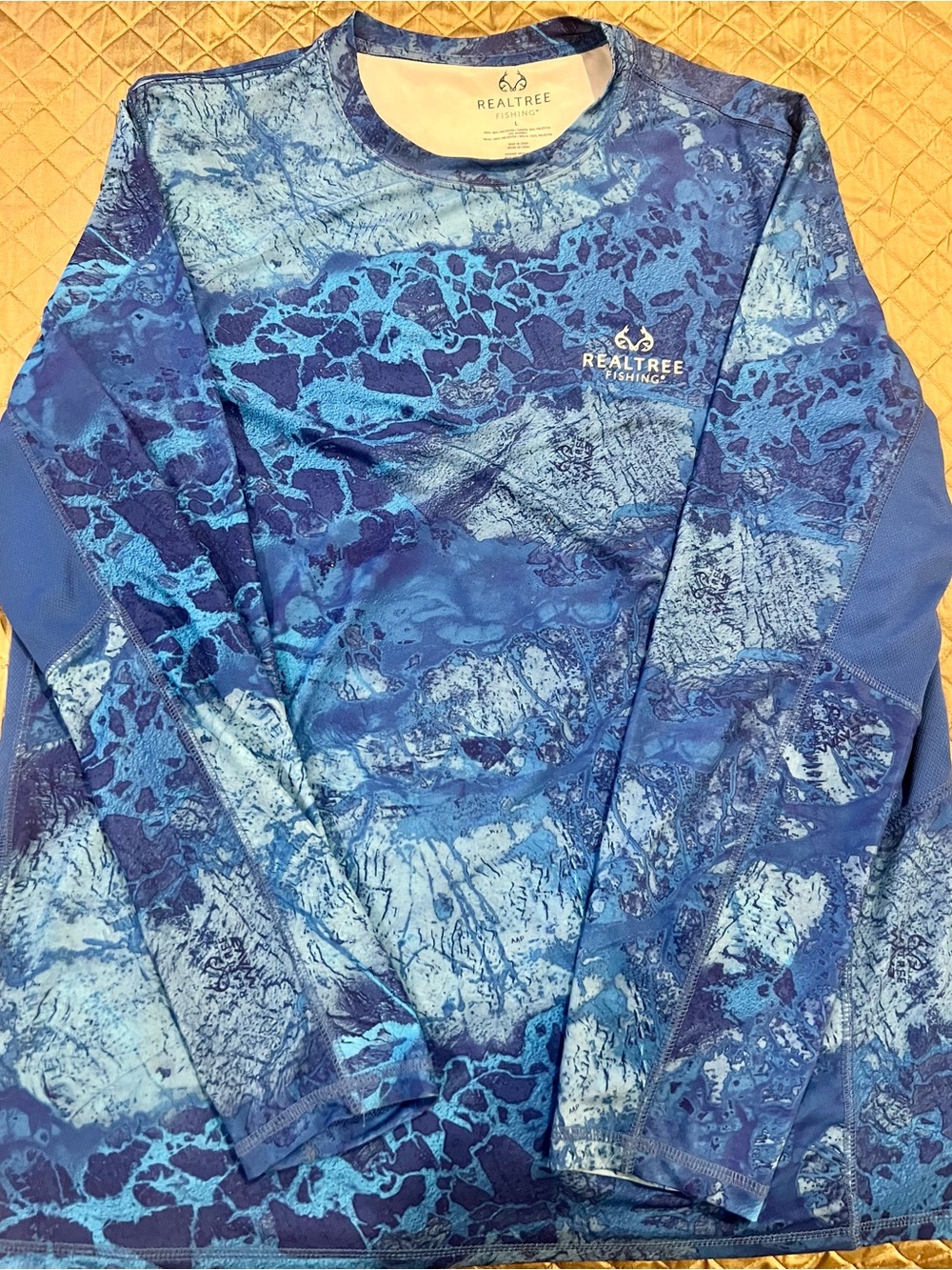 Realtree Fishing Blue Tie-Dye Performance Shirt